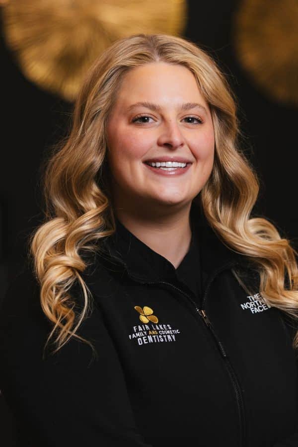 abby-fair-lakes-family-and-cosmetic-dentistry-team-member abby fair lakes family and cosmetic dentistry
