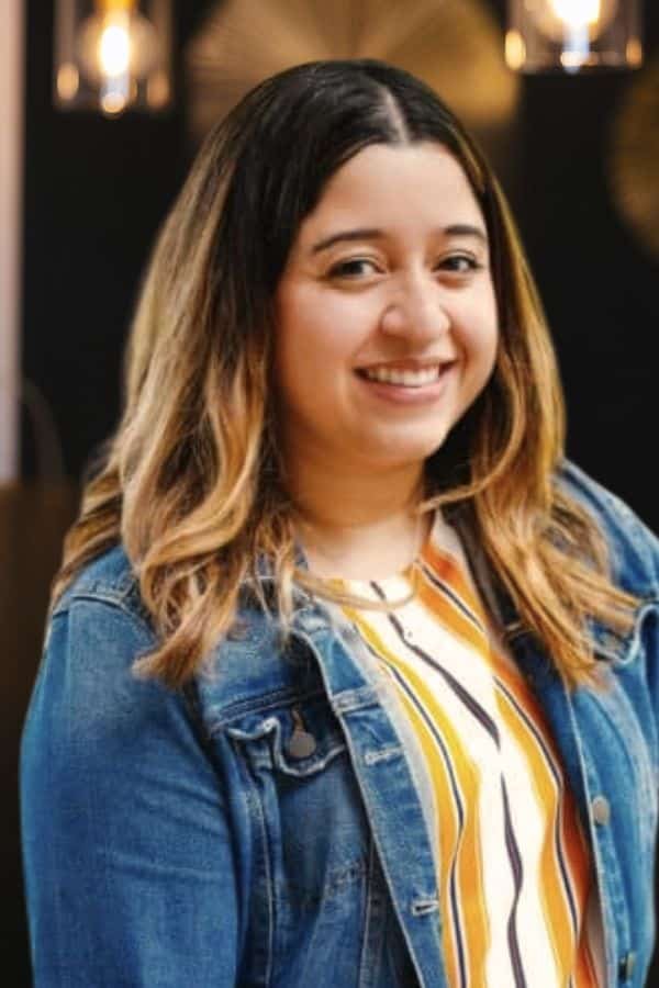 crystal-fair-lakes-family-and-cosmetic-dentistry-team-member crystal headshot